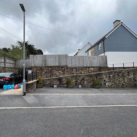 Bodmin Rest 4 U Bed & Breakfast ภายนอก รูปภาพ